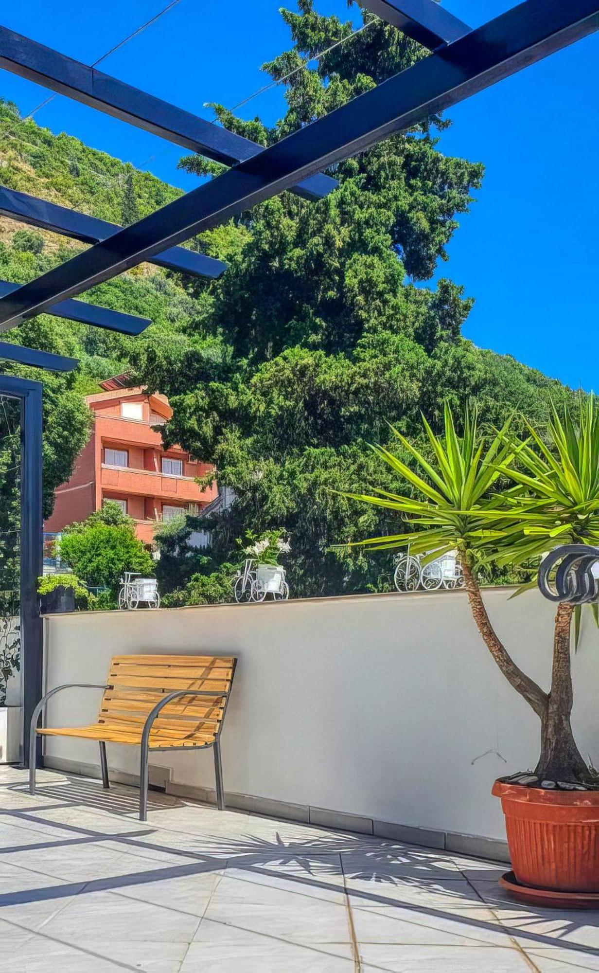 Apartmani Terminal Budva Exteriör bild