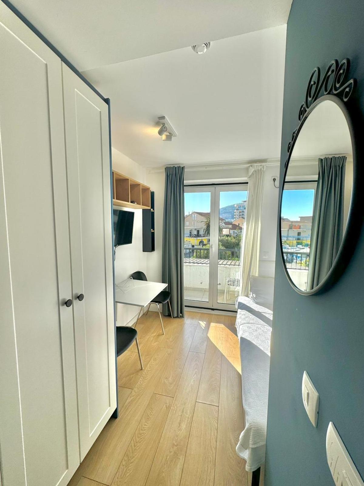 Apartmani Terminal Budva Exteriör bild