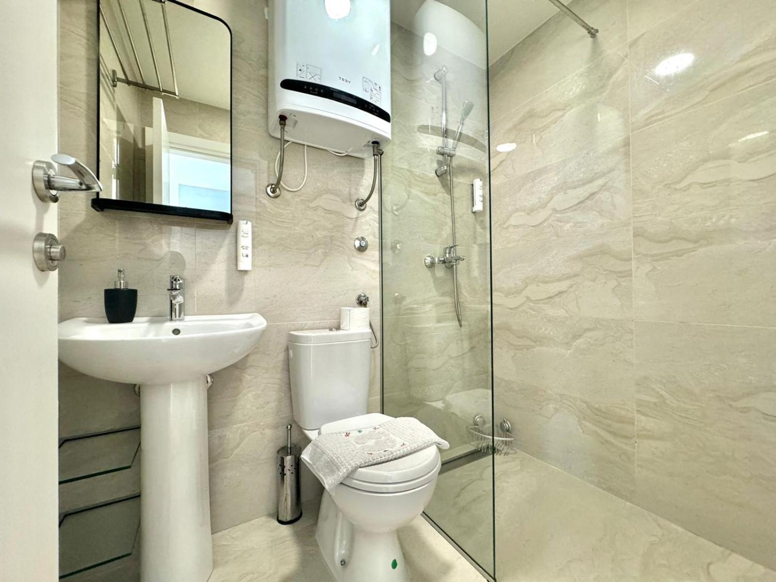 Apartmani Terminal Budva Exteriör bild