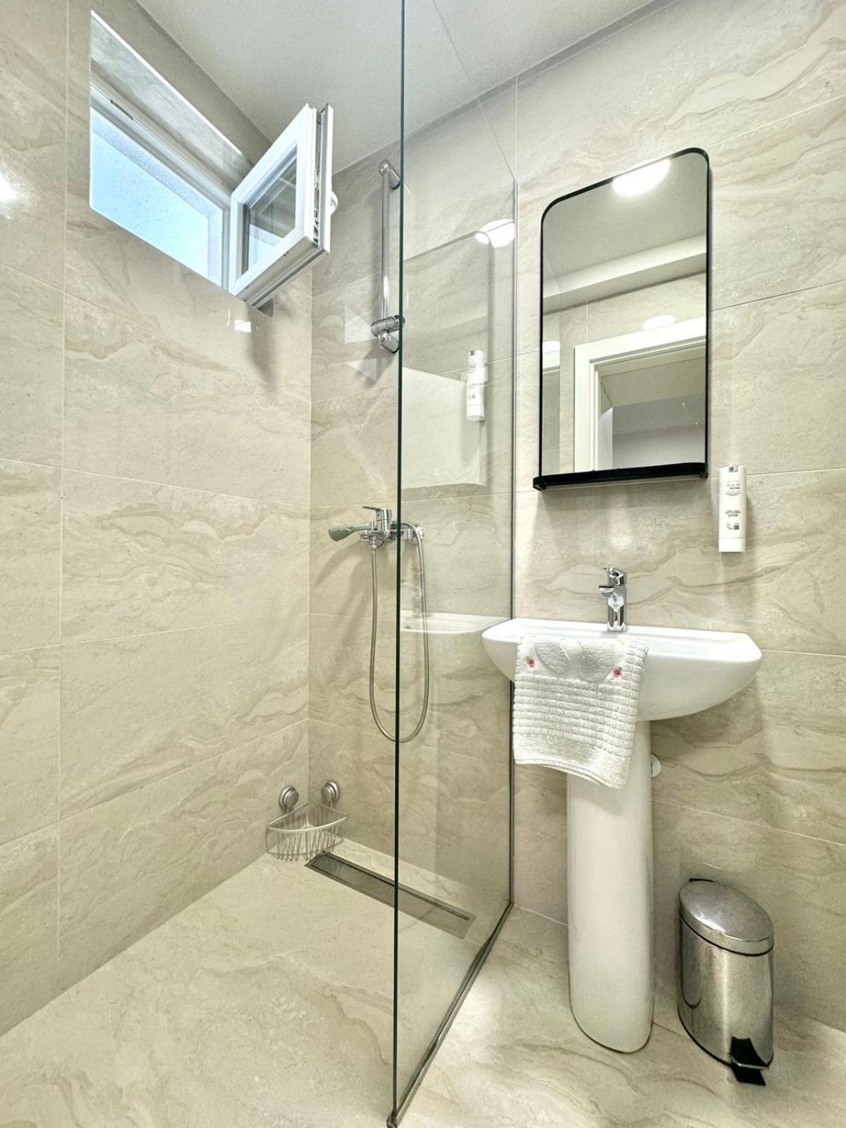 Apartmani Terminal Budva Exteriör bild
