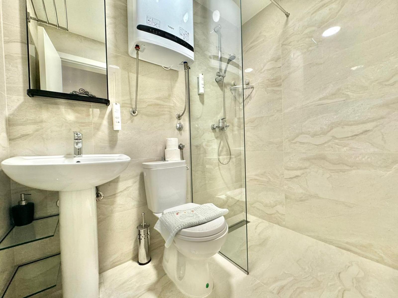 Apartmani Terminal Budva Exteriör bild
